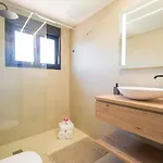 Giraud I - Luxury Modern Next To The Sea With Jacuzzi & Pool Lajares