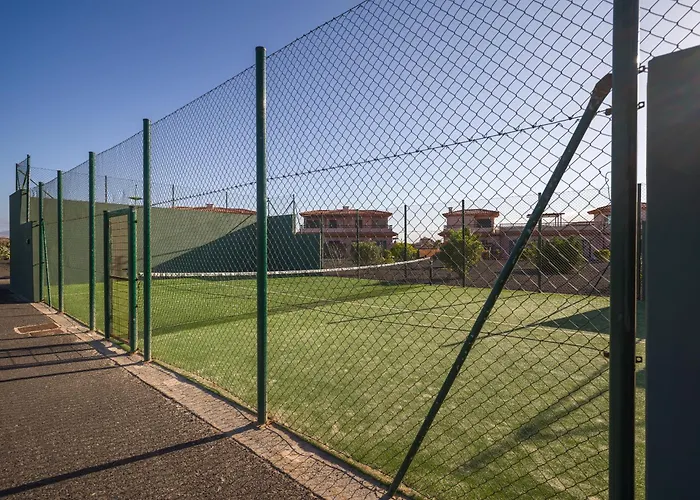 Villa Giraud I - Luxury Modern Villa Next To The Sea With Jacuzzi & Pool