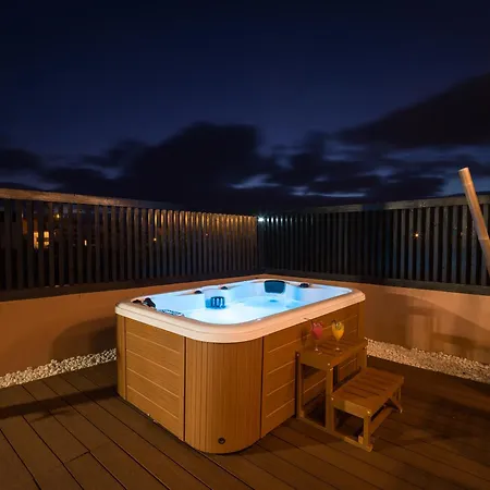 Giraud I - Modern Villa Next To The Sea With Jacuzzi & Pool *