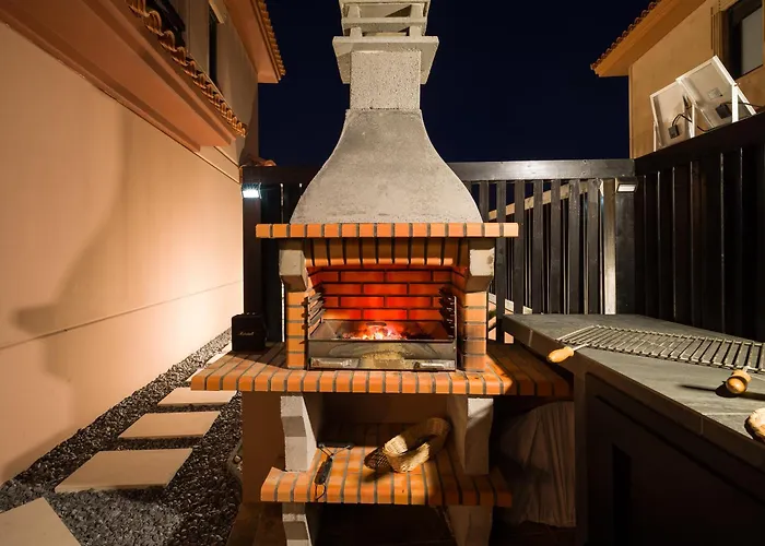 Villa Giraud I - Luxury Modern Villa Next To The Sea With Jacuzzi & Pool Lajares