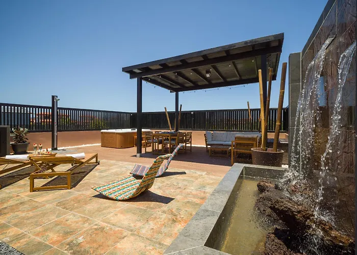 Giraud I - Luxury Modern Villa Next To The Sea With Jacuzzi & Pool * Lajares