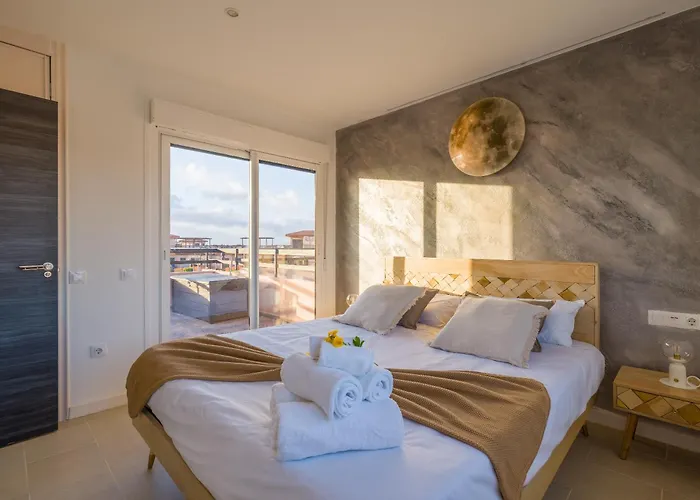 Giraud I - Luxury Modern Next To The Sea With Jacuzzi & Pool Villa