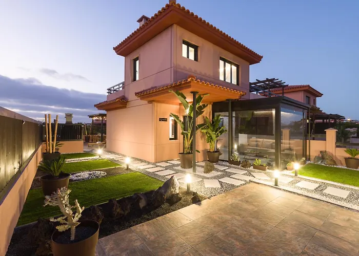 Giraud I - Luxury Modern Next To The Sea With Jacuzzi & Pool *