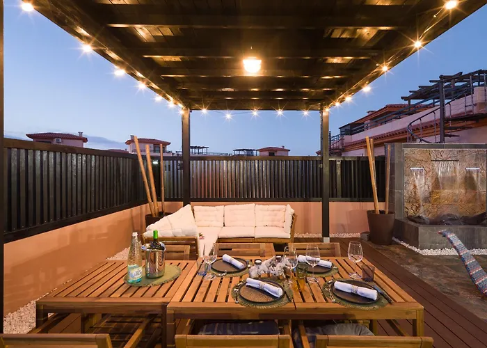 Giraud I - Luxury Modern Villa Next To The Sea With Jacuzzi & Pool