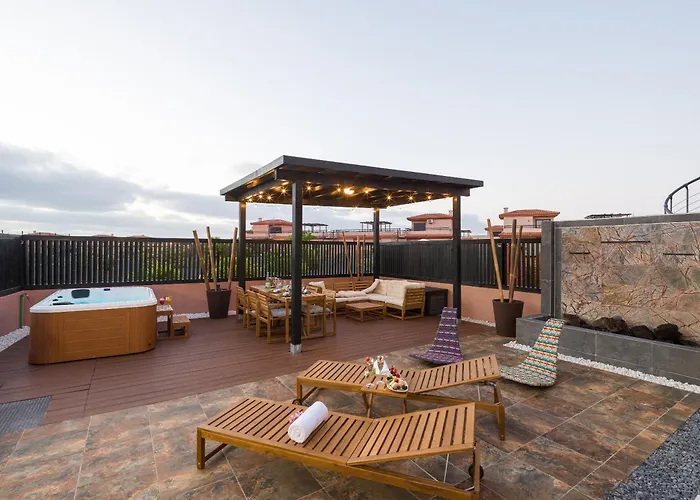 Giraud I - Luxury Modern Villa Next To The Sea With Jacuzzi & Pool Villa