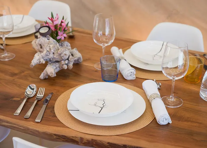 Villa Giraud I - Luxury Modern Next To The Sea With Jacuzzi & Pool *