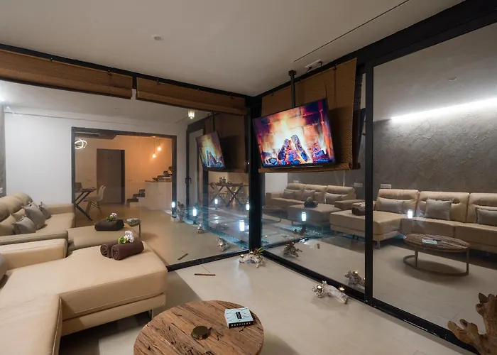 Giraud I - Luxury Modern Next To The Sea With Jacuzzi & Pool Villa *